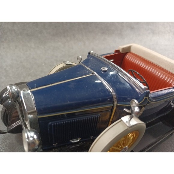 1931 Ford Sedan Model A 1:18-scale Diecast Car Motor City Classics IMPERFECT - Picture 16 of 16